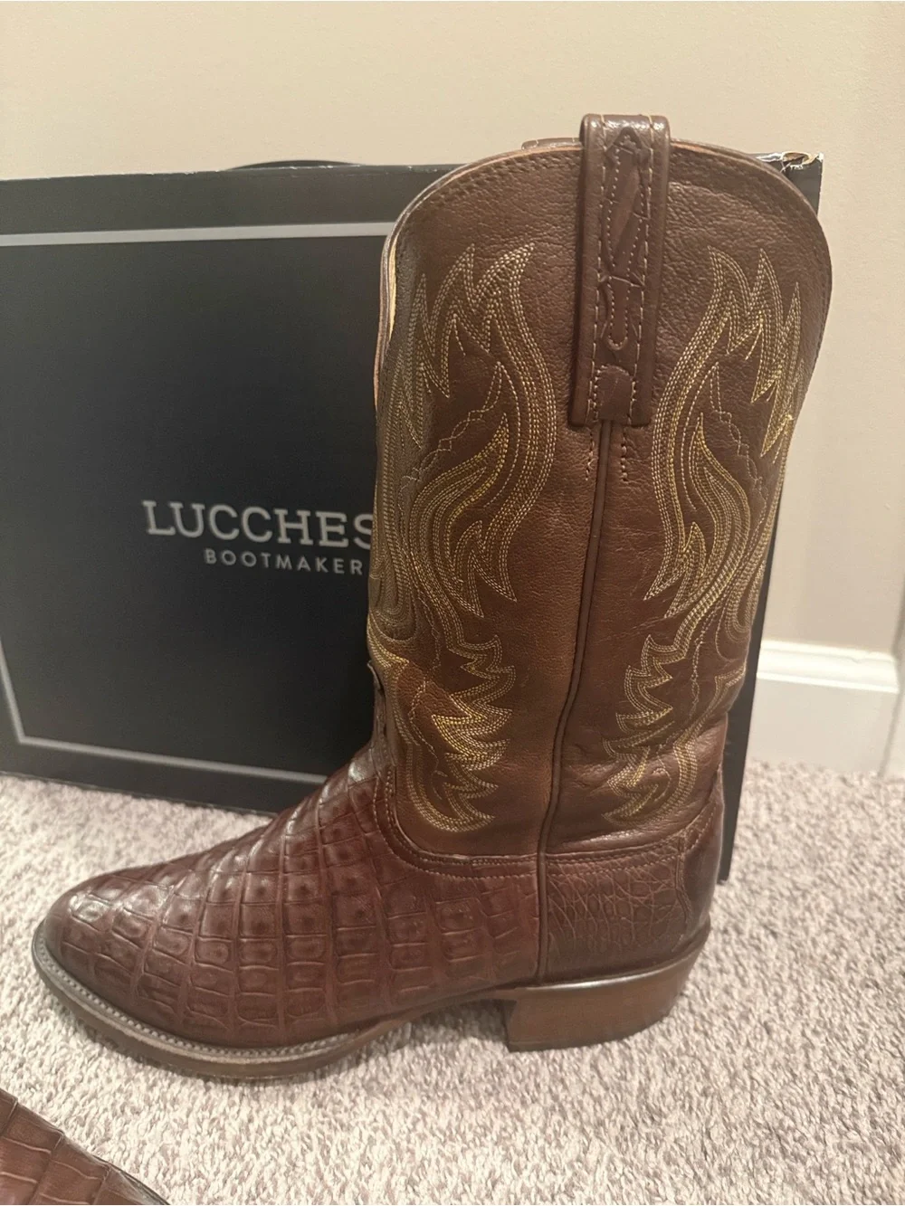 Lucchese Men’s Brown Croc-Embossed Leather Western Boots size 9 EE - Picture 4 of 12